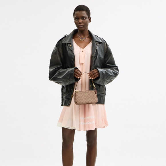 Nolita 19 In Signature Canvas - Picture 3 of 5